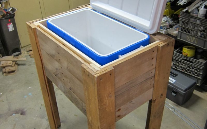 Rustic Outdoor Cooler Stand Wood Pallet